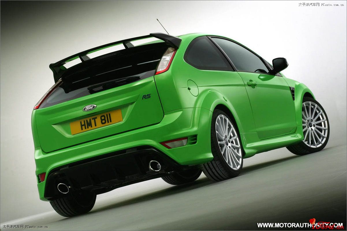 698680_2009_Focus_RS_Concept_MotorAuthority_008.jpg